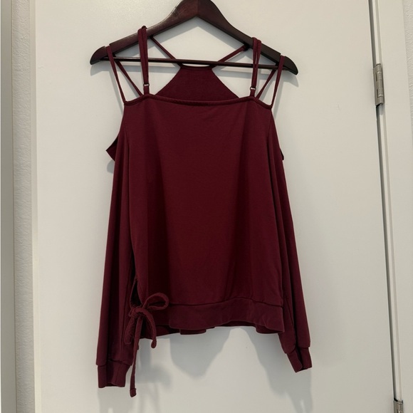 🪩 True Religion Maroon Strappy Blouse - Picture 5 of 10